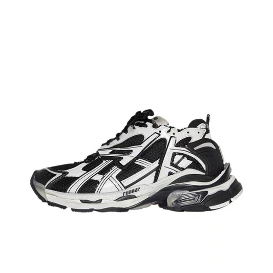 Balenciaga Runner "Black & White"